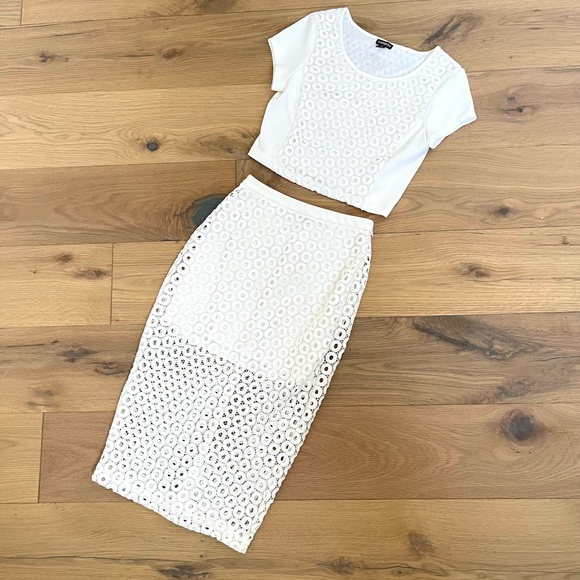 Express Two Piece Set - Picture 1 of 14